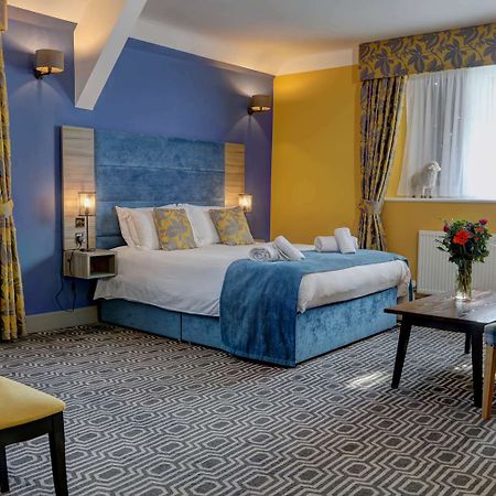 Stonecross Manor Hotel Kendal Room photo