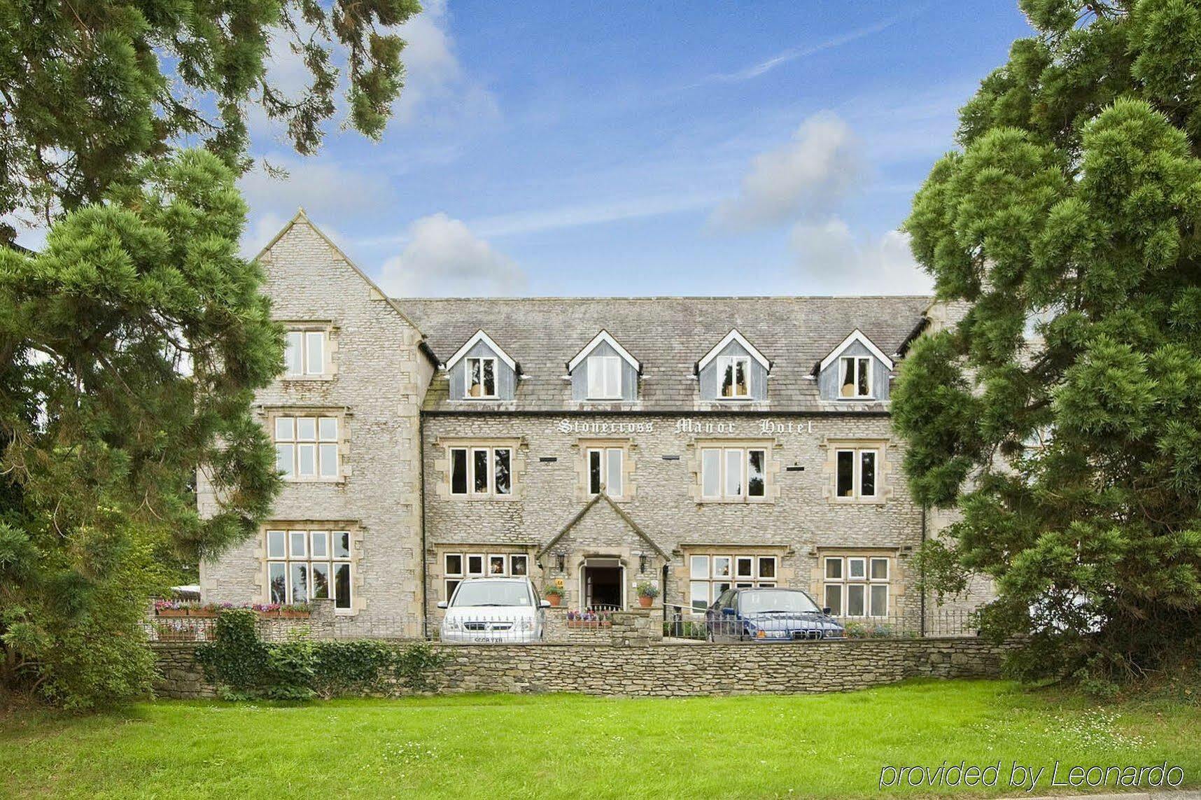 Stonecross Manor Hotel Kendal Exterior photo